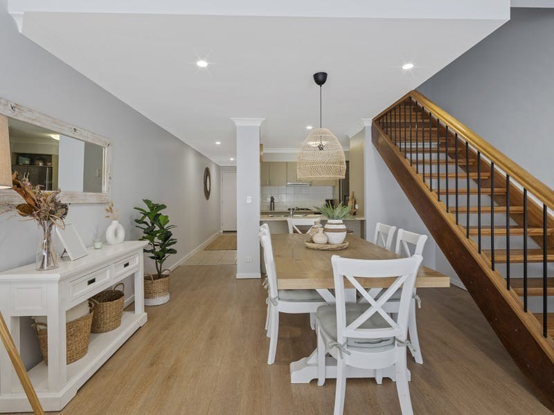 Unit 4/1-5 Anthony Street, Kingston QLD 4114