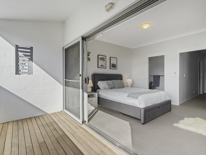 Unit 4/1-5 Anthony Street, Kingston QLD 4114