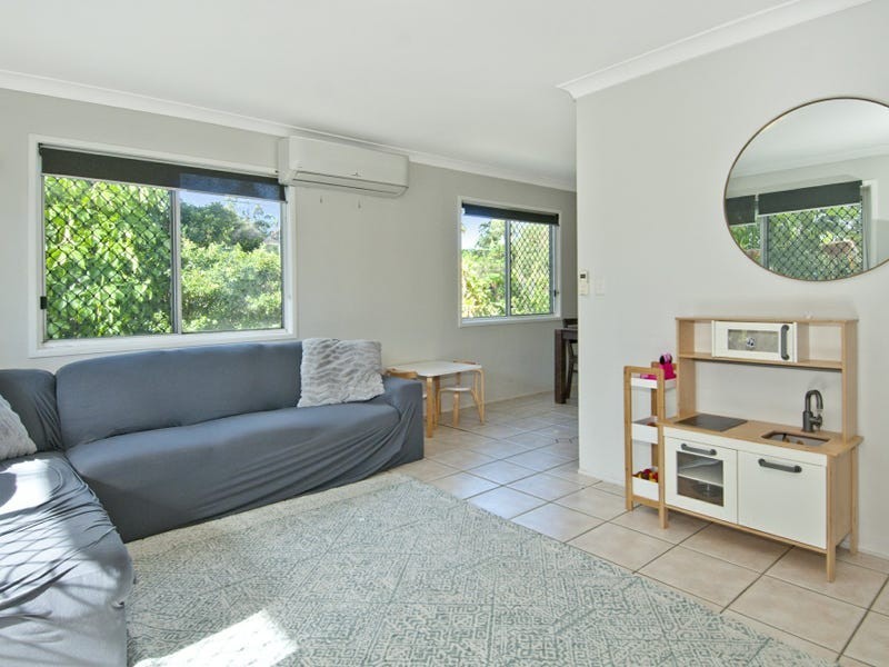 28 Hinchinbrook Avenue, Bethania QLD 4205