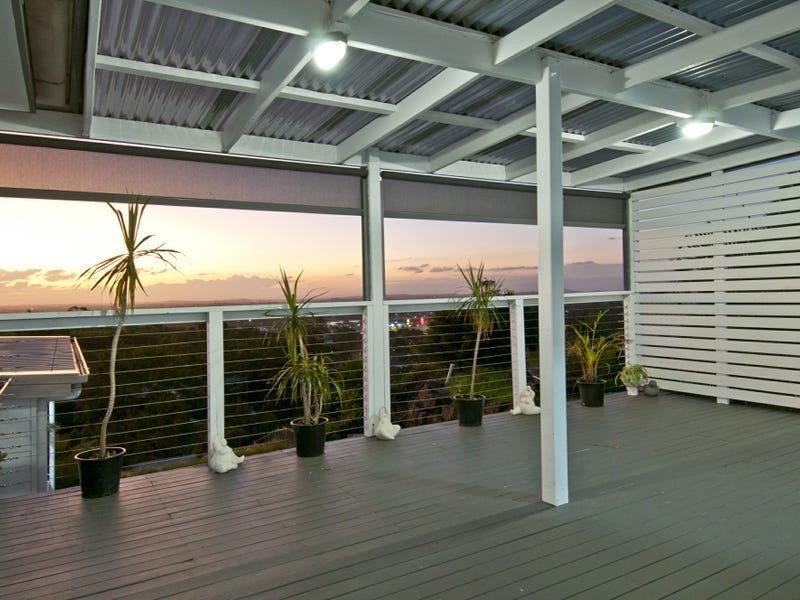 9 Valerie Close, Edens Landing QLD 4207