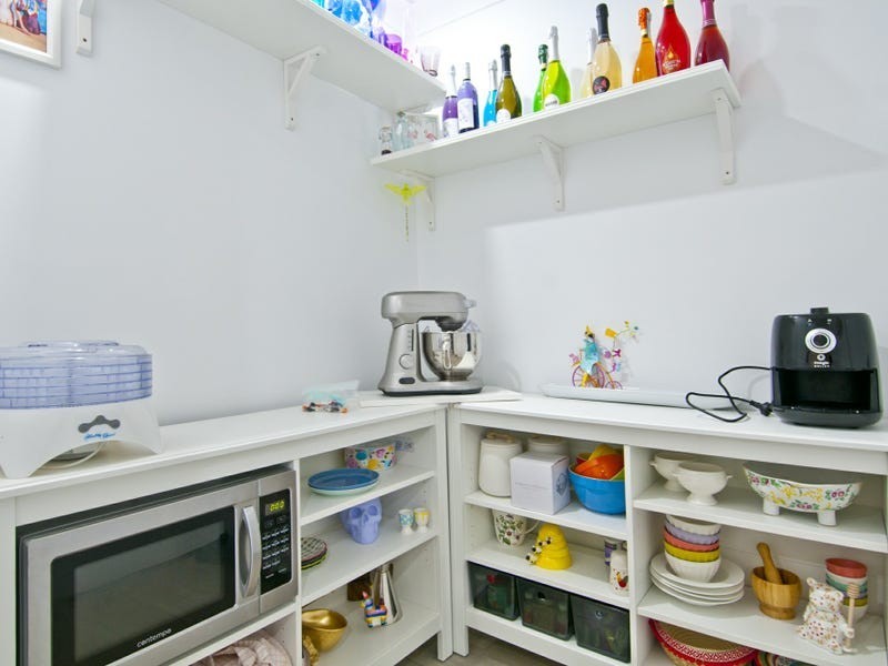 9 Valerie Close, Edens Landing QLD 4207