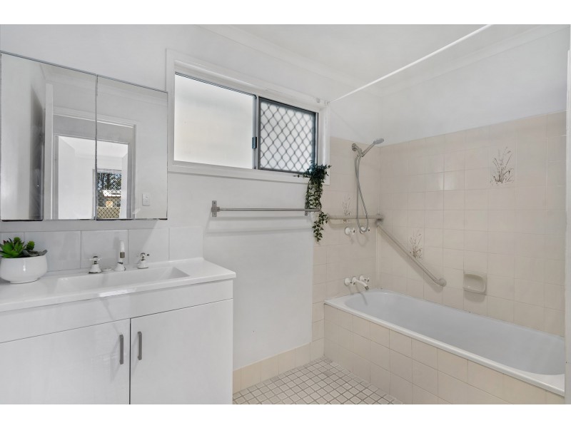 21 Sharon Drive, Eagleby QLD 4207