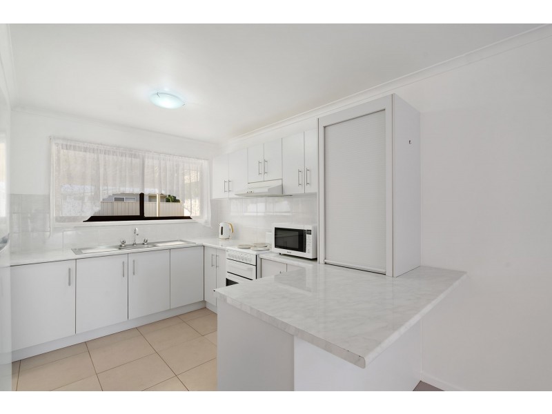 16 Bedford Crescent, Eagleby QLD 4207