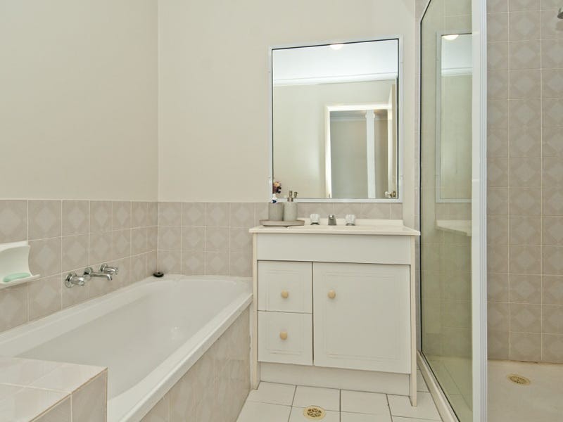 22/50 Castile Crescent, Edens Landing QLD 4207