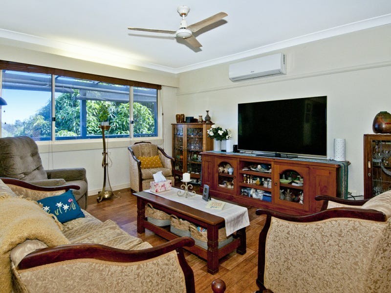 13 Overland Drive, Edens Landing QLD 4207