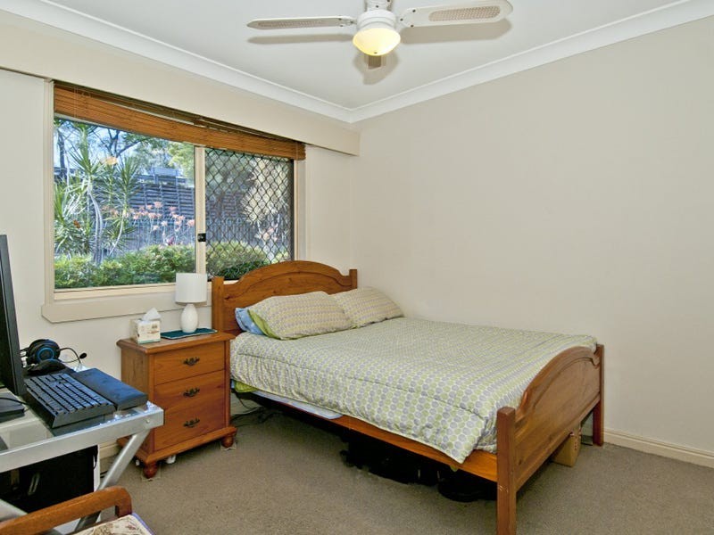 13 Overland Drive, Edens Landing QLD 4207