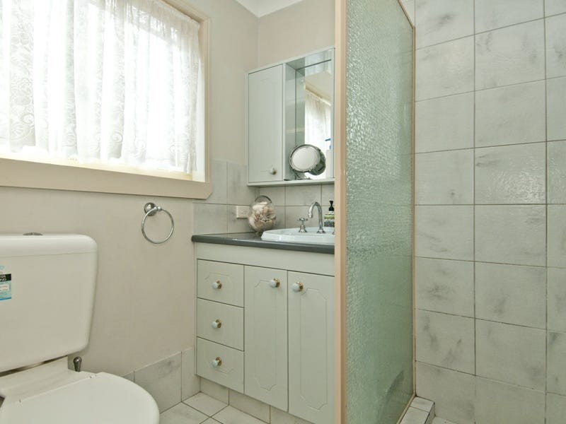 13 Overland Drive, Edens Landing QLD 4207