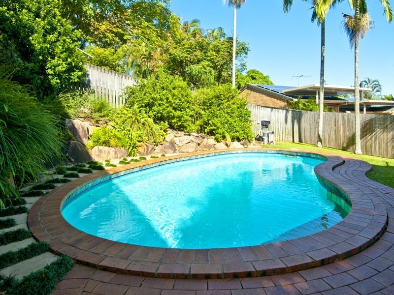 13 Overland Drive, Edens Landing QLD 4207