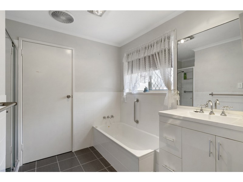 1 McKinley Street, Eagleby QLD 4207