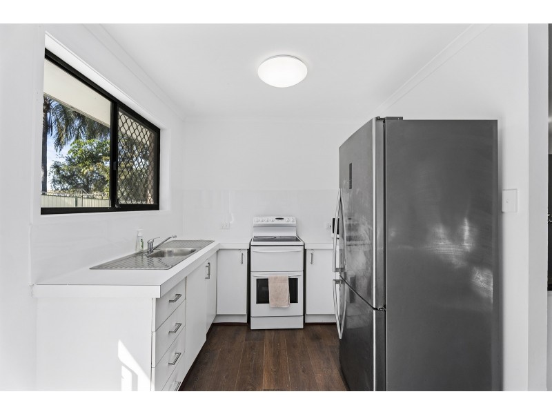 9 Sandstone Court, Eagleby QLD 4207