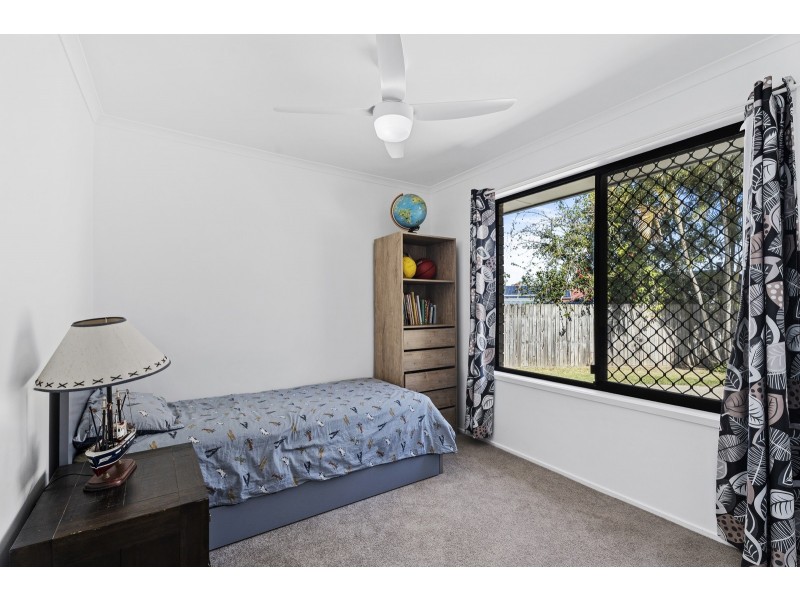 9 Sandstone Court, Eagleby QLD 4207