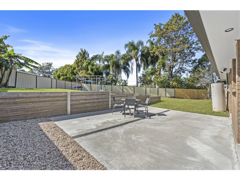 9 Sandstone Court, Eagleby QLD 4207
