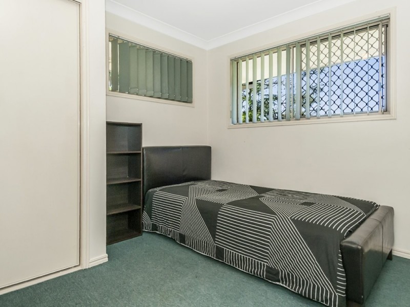 1 & 4/8 Page Street, Bethania QLD 4205