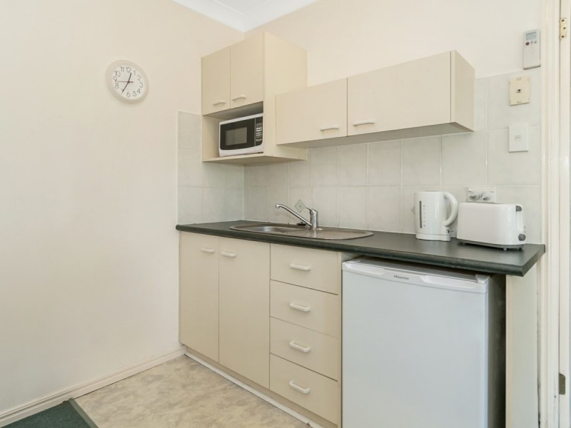 1 & 4/8 Page Street, Bethania QLD 4205