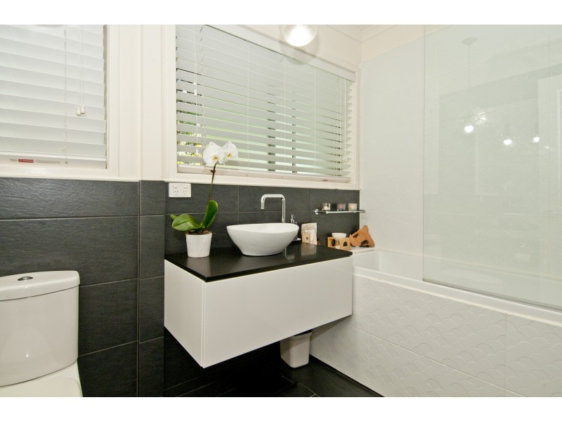 38 Louis Street, Beenleigh QLD 4207