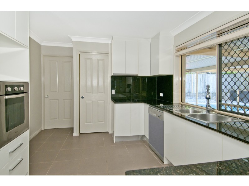 28 Loffs Road, Loganholme QLD 4129