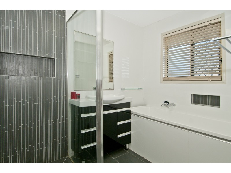 28 Loffs Road, Loganholme QLD 4129