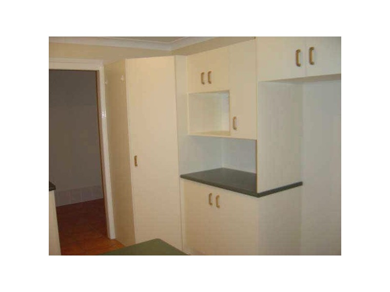 2 Rajang St, Tanah Merah QLD 4128