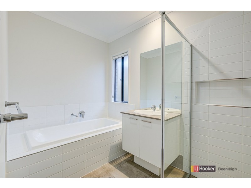 12 Burton Court, Logan Reserve QLD 4133