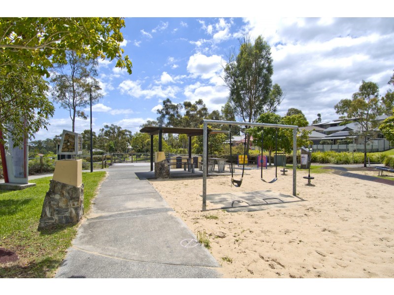 11A Outlook Drive, Waterford QLD 4133