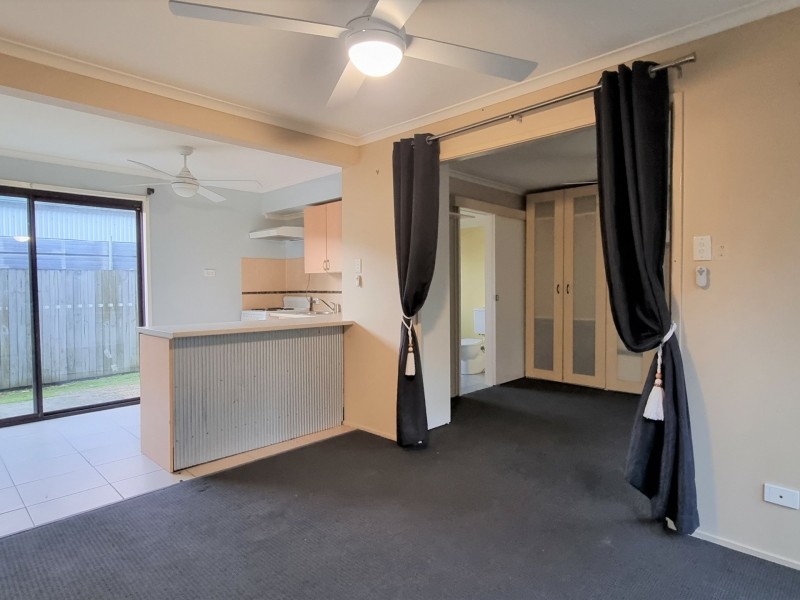 2/41 Defiance Road, Woodridge QLD 4114