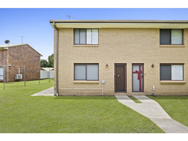 4/4 Cowper Avenue, Eagleby QLD 4207