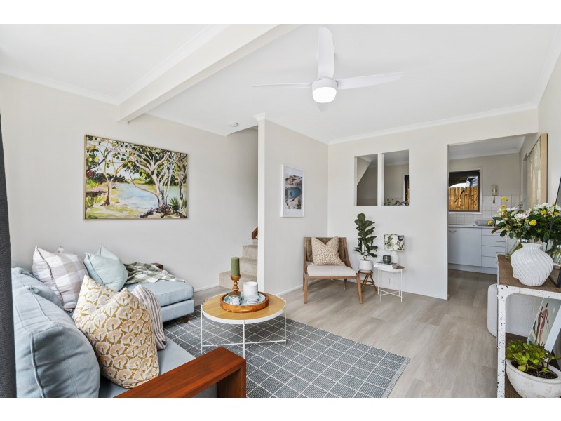 11/2 Bishop Street, Eagleby QLD 4207