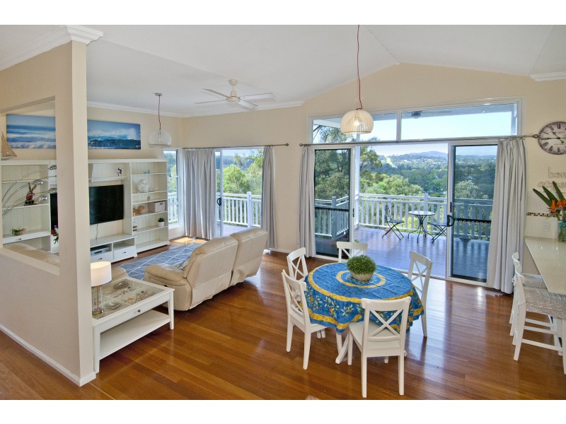 5-7 Hillview Crescent, Bahrs Scrub QLD 4207