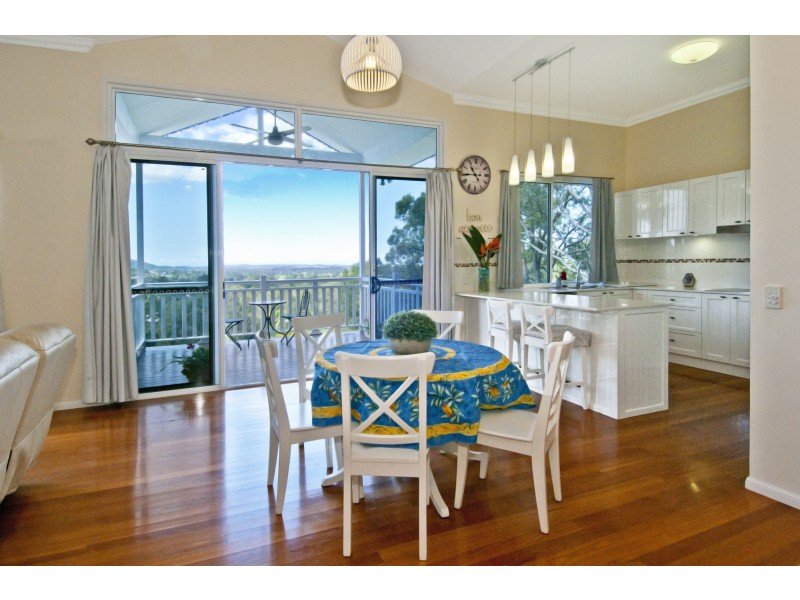 5-7 Hillview Crescent, Bahrs Scrub QLD 4207