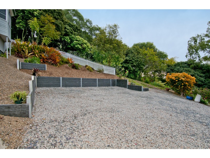 5-7 Hillview Crescent, Bahrs Scrub QLD 4207