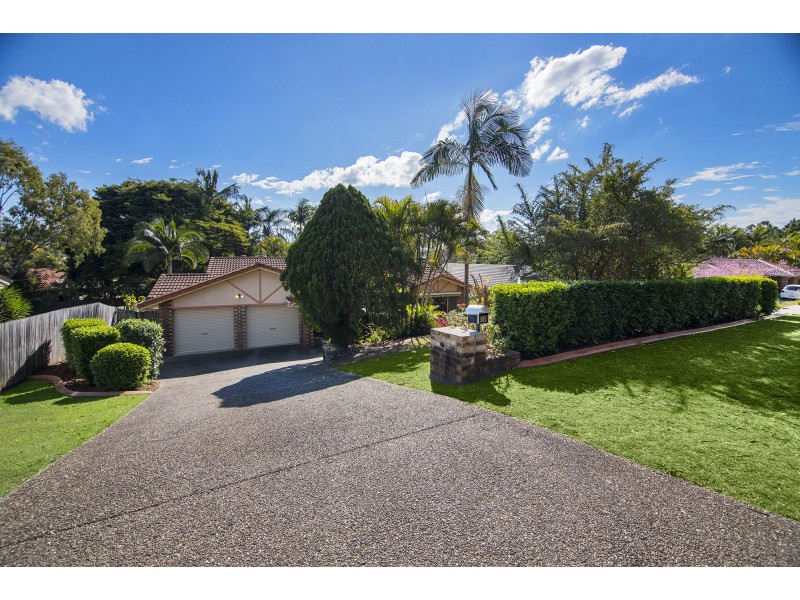 10 Tavuzzi Terrace, Edens Landing QLD 4207