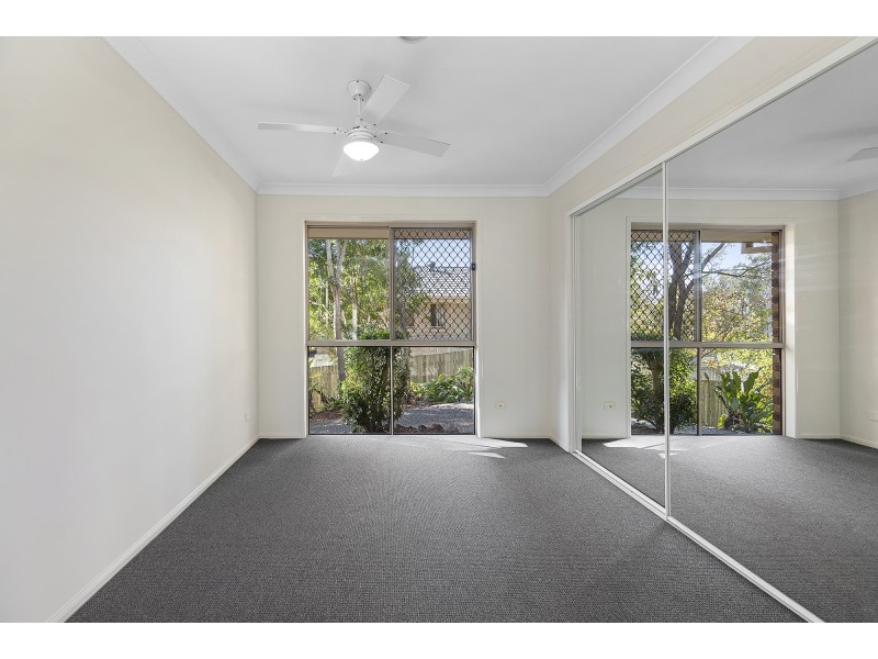 10 Tavuzzi Terrace, Edens Landing QLD 4207