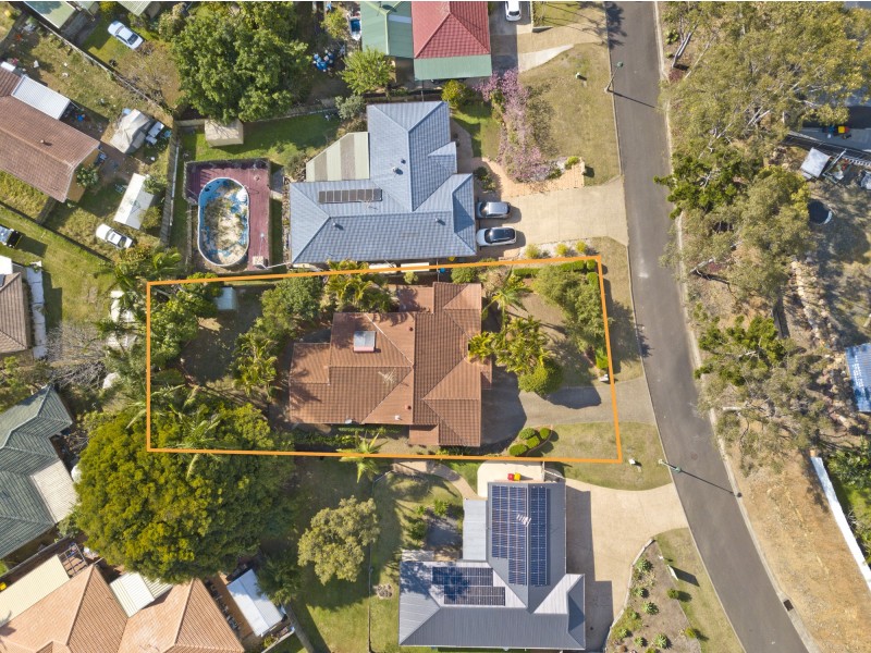 10 Tavuzzi Terrace, Edens Landing QLD 4207