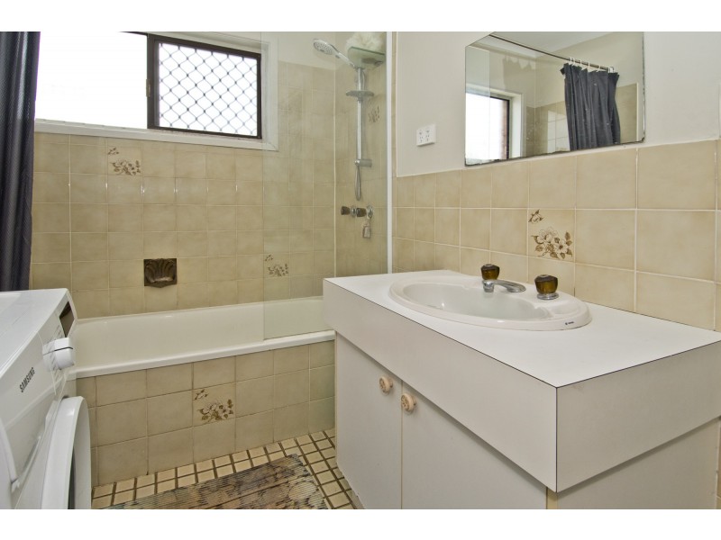 7/6 Cowper Avenue, Eagleby QLD 4207
