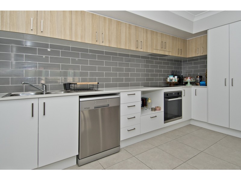 12 Sinclair Place, Beenleigh QLD 4207