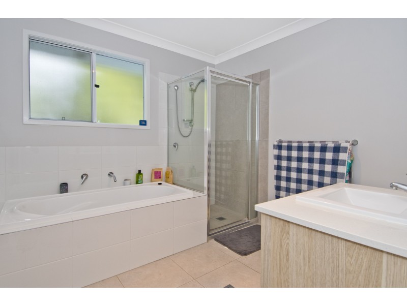 12 Sinclair Place, Beenleigh QLD 4207