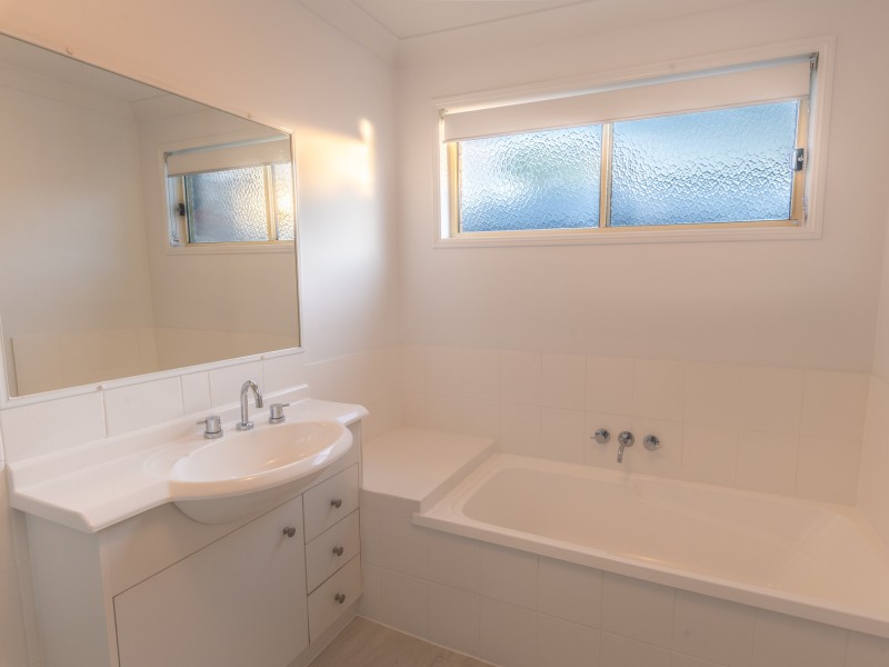 46 Allenby Crescent, Windaroo QLD 4207