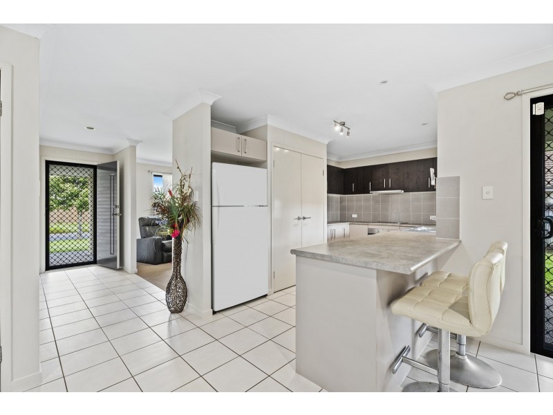 9 Sandpiper Circuit, Eagleby QLD 4207