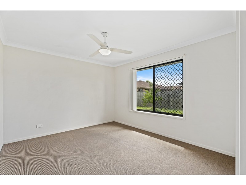 9 Sandpiper Circuit, Eagleby QLD 4207