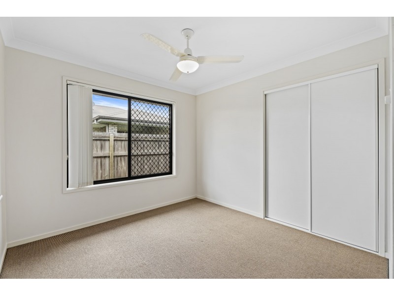 9 Sandpiper Circuit, Eagleby QLD 4207