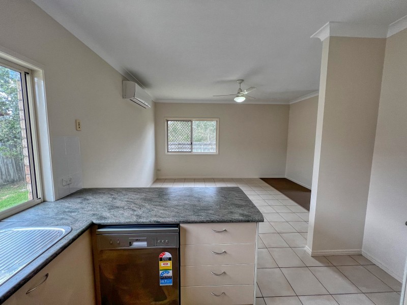 24 Bella Vista Circuit, Edens Landing QLD 4207
