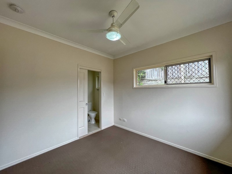 24 Bella Vista Circuit, Edens Landing QLD 4207