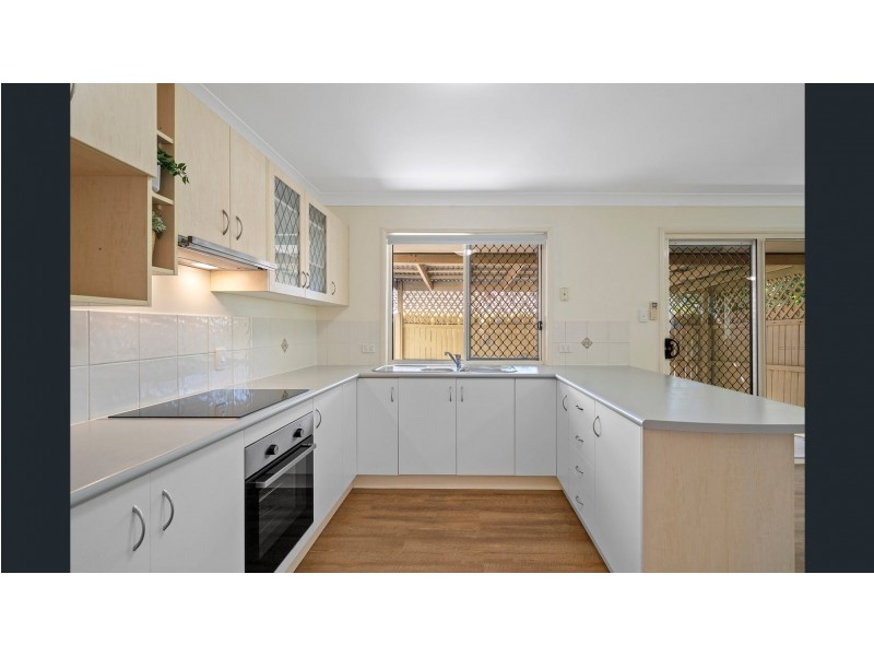 43 Chatfield Street, Edens Landing QLD 4207