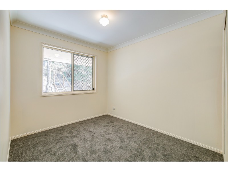 43 Chatfield Street, Edens Landing QLD 4207