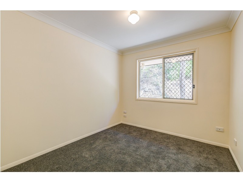 43 Chatfield Street, Edens Landing QLD 4207