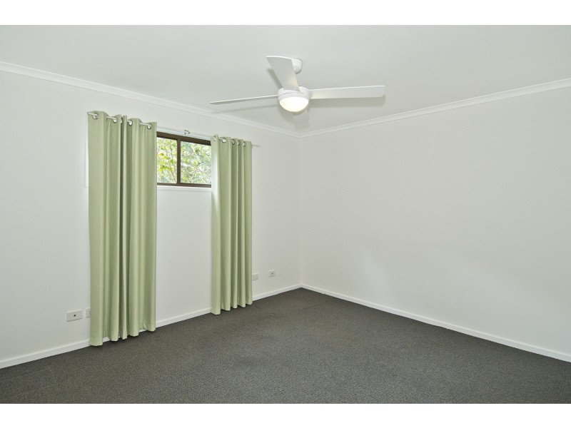 15 Yorkshire Crescent, Mount Warren Park QLD 4207