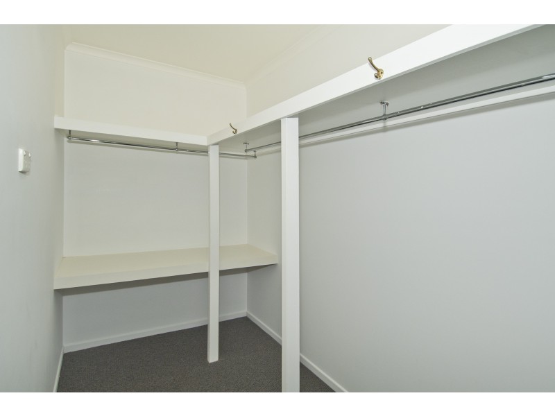 15 Yorkshire Crescent, Mount Warren Park QLD 4207