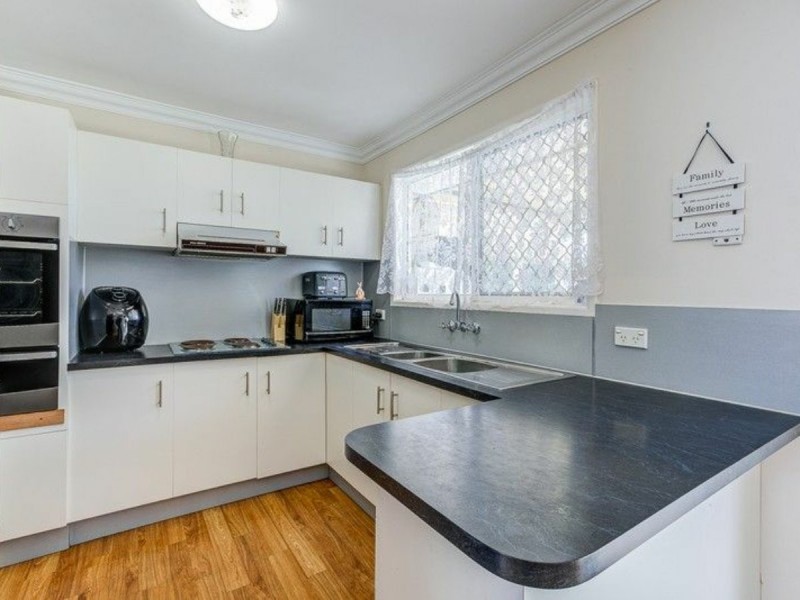 6 Cavillon Street, Crestmead QLD 4132