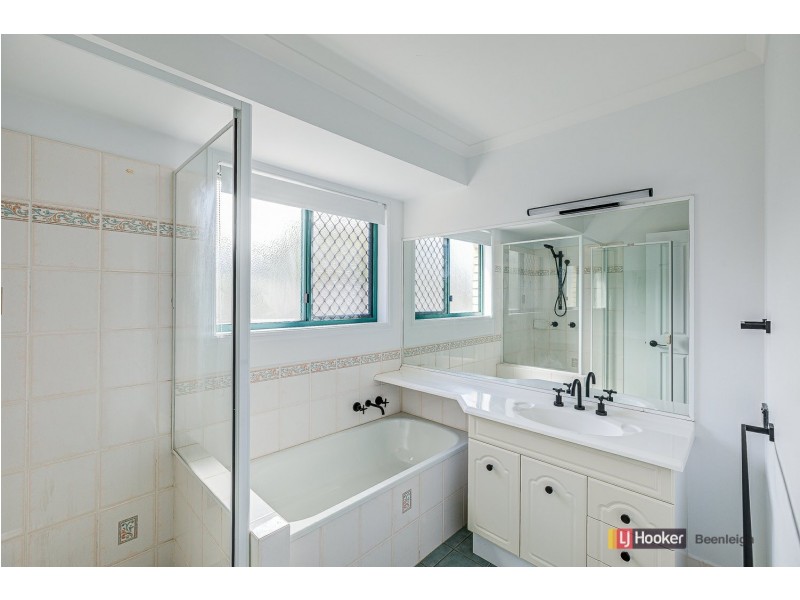 27 Bangalow, Steiglitz QLD 4207