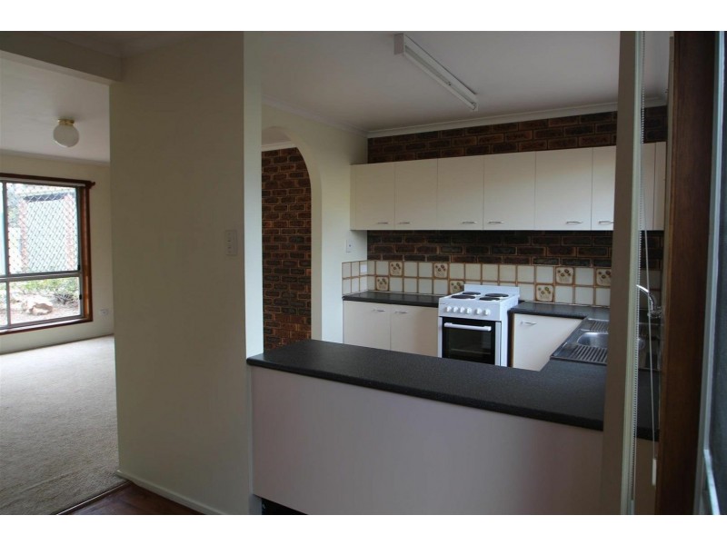 3/2 Cowper Avenue, Eagleby QLD 4207